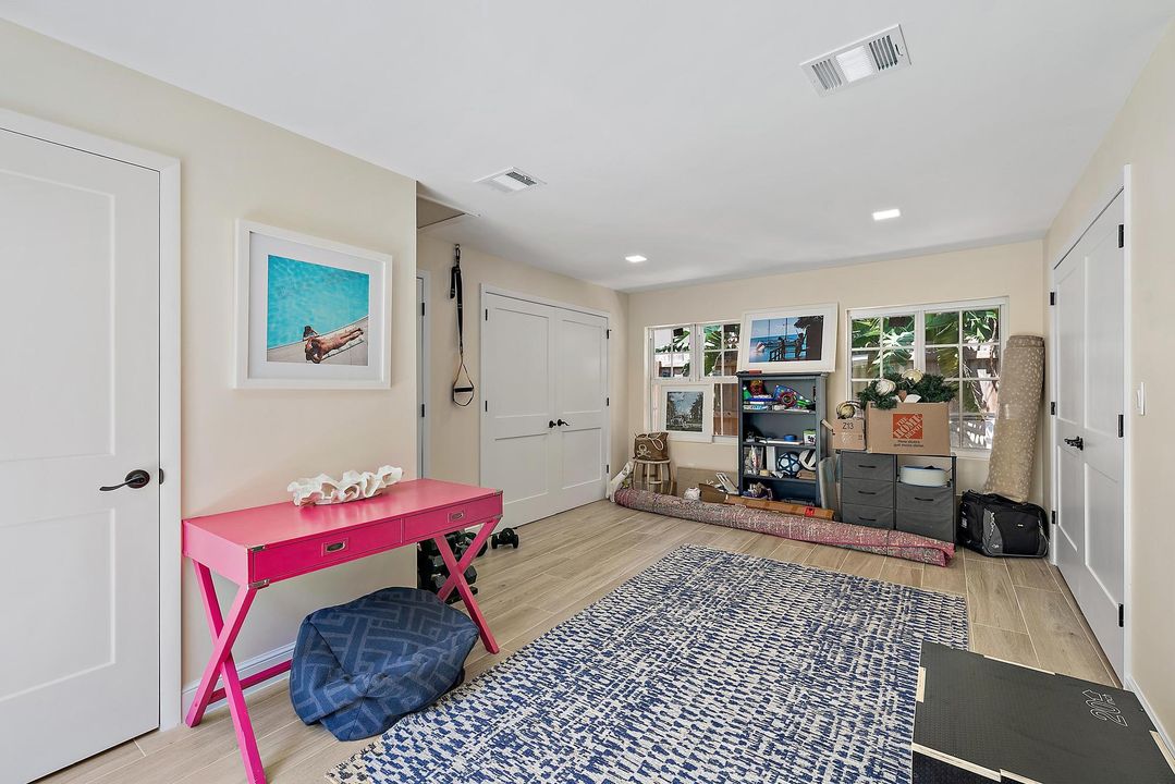 В аренду: $20,000 (4 спален, 3 ванн, 2384 Квадратных фут)