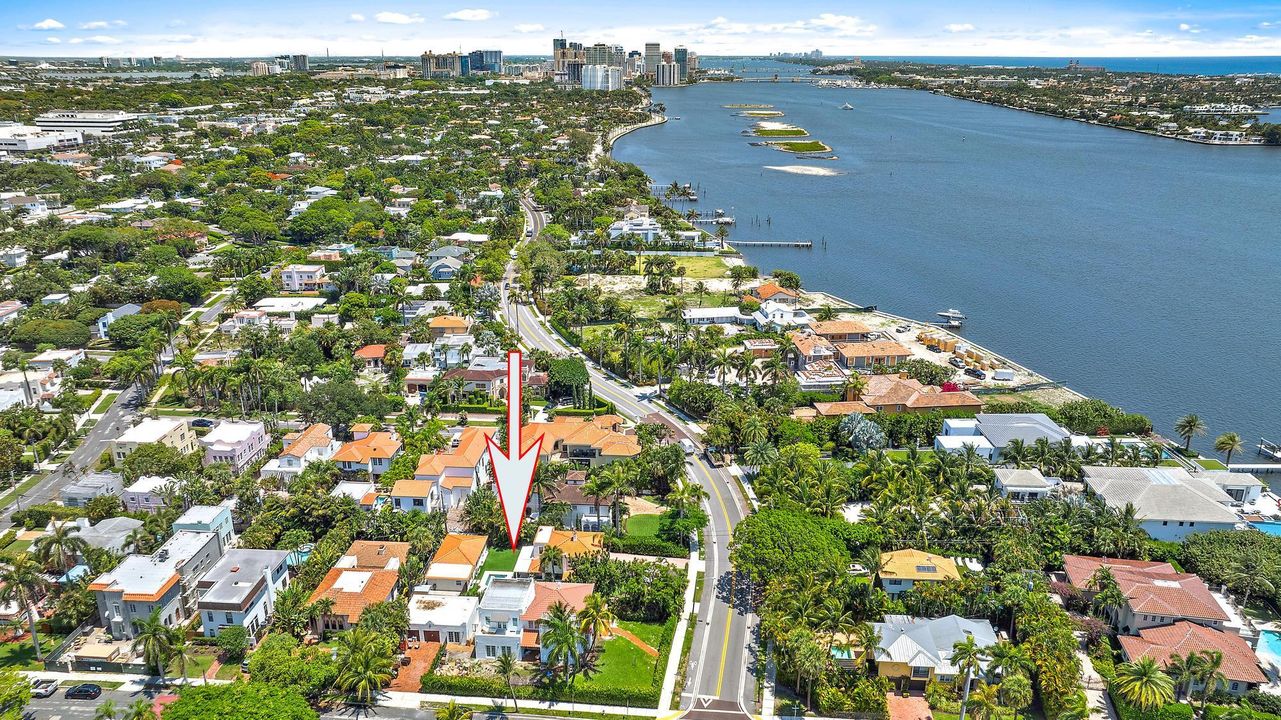 В аренду: $20,000 (4 спален, 3 ванн, 2384 Квадратных фут)