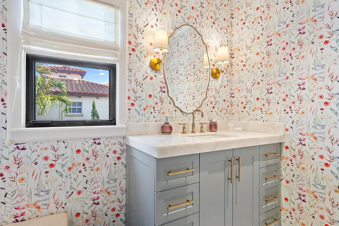 В аренду: $20,000 (4 спален, 3 ванн, 2384 Квадратных фут)