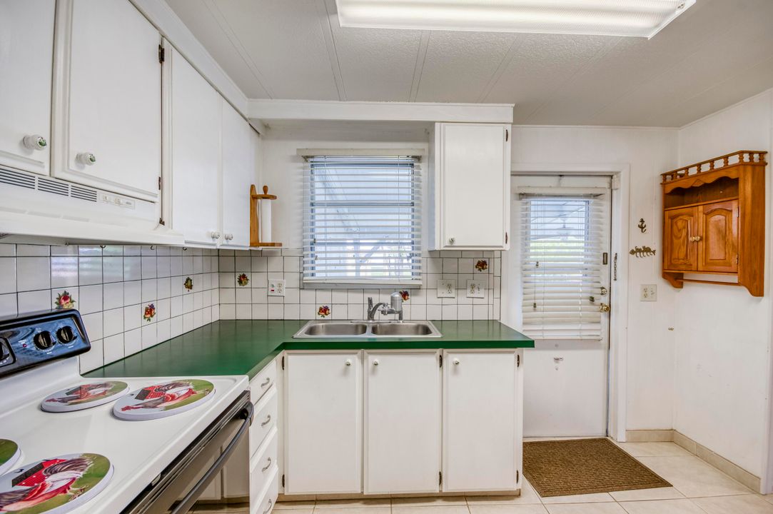 待售: $105,480 (2 贝兹, 2 浴室, 960 平方英尺)