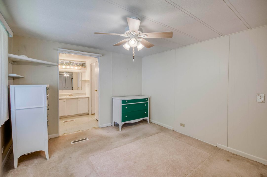 待售: $105,480 (2 贝兹, 2 浴室, 960 平方英尺)