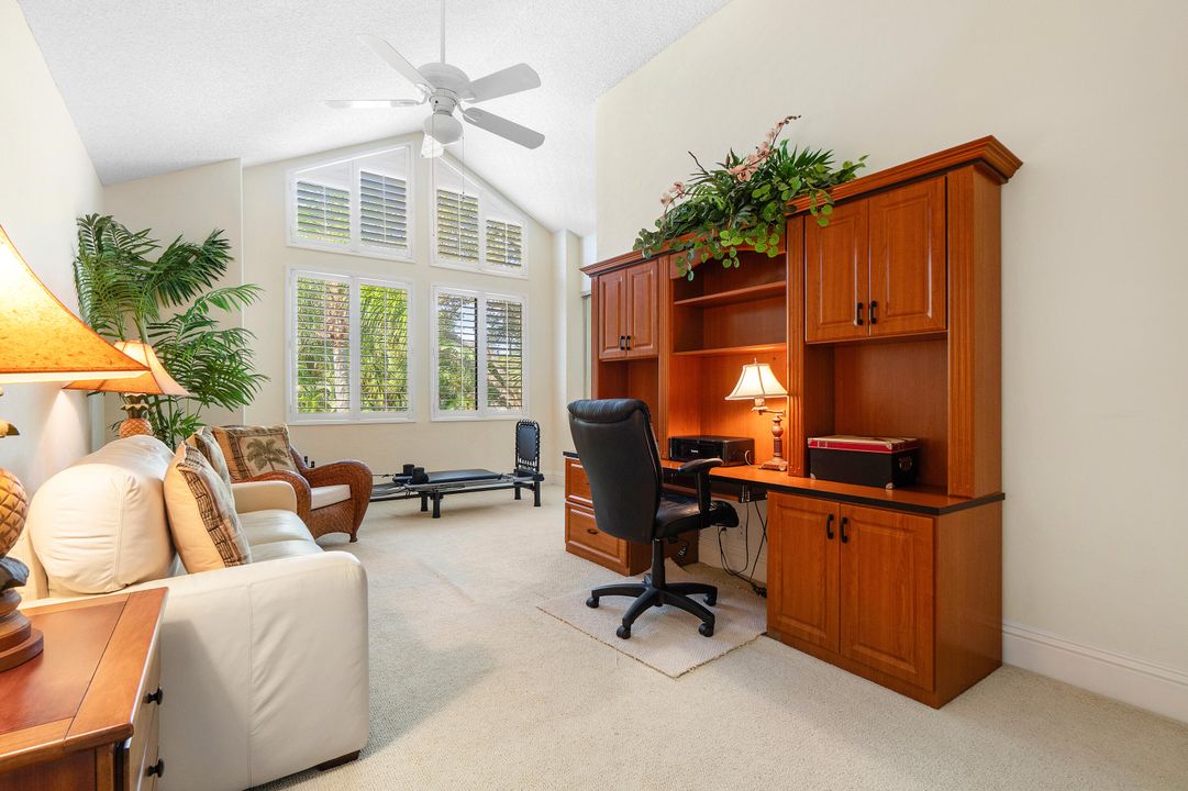 Activo con contrato: $11,500 (3 camas, 3 baños, 2483 Pies cuadrados)