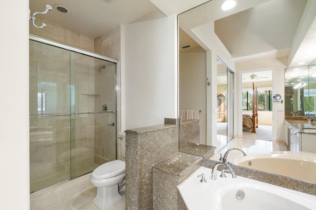 Activo con contrato: $11,500 (3 camas, 3 baños, 2483 Pies cuadrados)