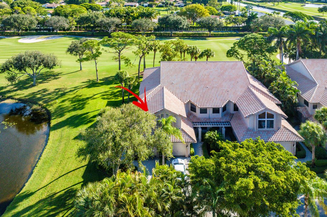 Activo con contrato: $11,500 (3 camas, 3 baños, 2483 Pies cuadrados)