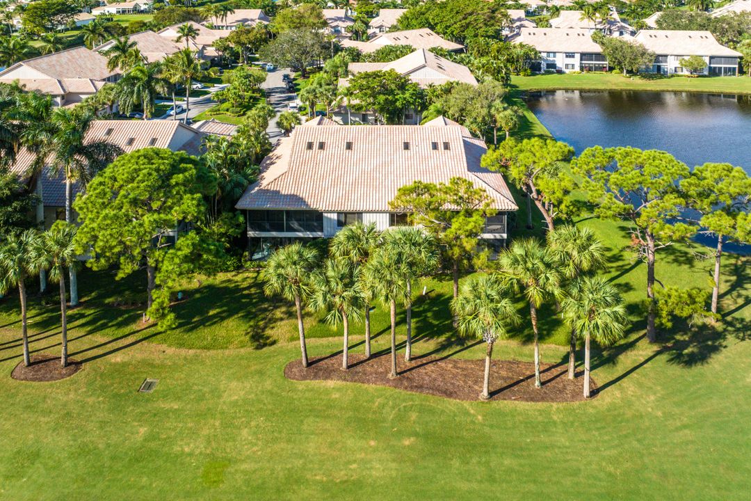 Activo con contrato: $11,500 (3 camas, 3 baños, 2483 Pies cuadrados)