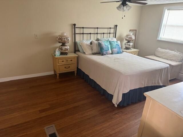 待售: $115,000 (3 贝兹, 2 浴室, 1420 平方英尺)