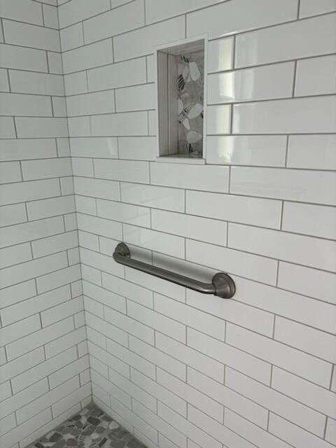 出租: $2,500 (2 贝兹, 1 浴室, 834 平方英尺)