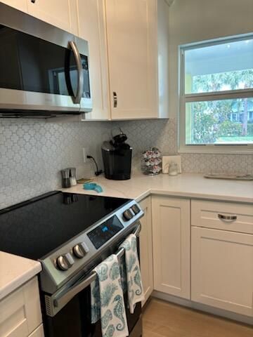 出租: $2,500 (2 贝兹, 1 浴室, 834 平方英尺)