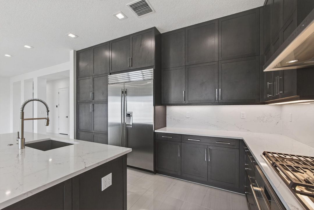 En Renta: $8,500 (5 camas, 5 baños, 5136 Pies cuadrados)