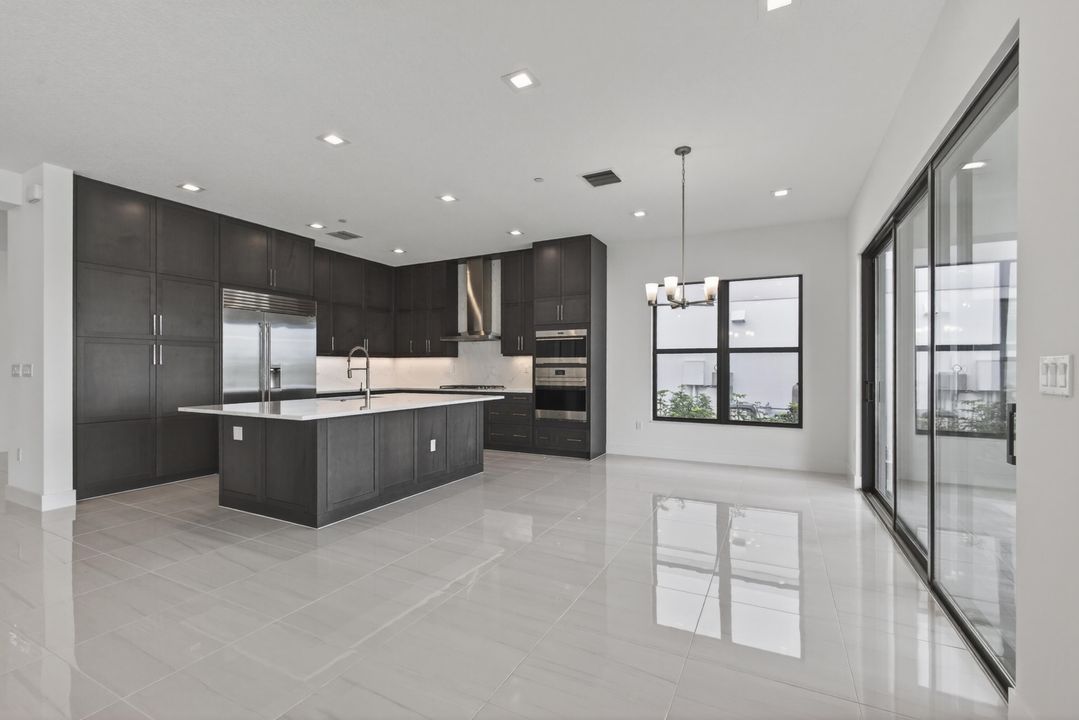 En Renta: $8,500 (5 camas, 5 baños, 5136 Pies cuadrados)