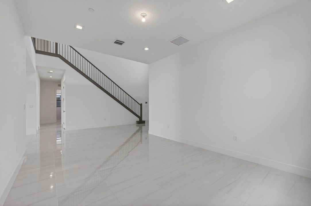 En Renta: $8,500 (5 camas, 5 baños, 5136 Pies cuadrados)