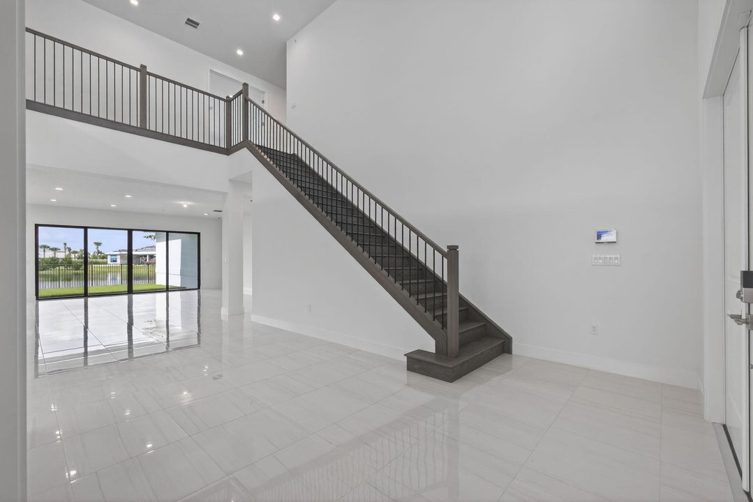 En Renta: $8,500 (5 camas, 5 baños, 5136 Pies cuadrados)