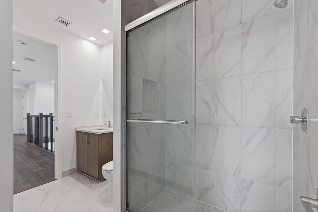 En Renta: $8,500 (5 camas, 5 baños, 5136 Pies cuadrados)