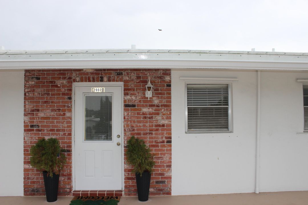 For Sale: $110,000 (1 beds, 1 baths, 600 Square Feet)