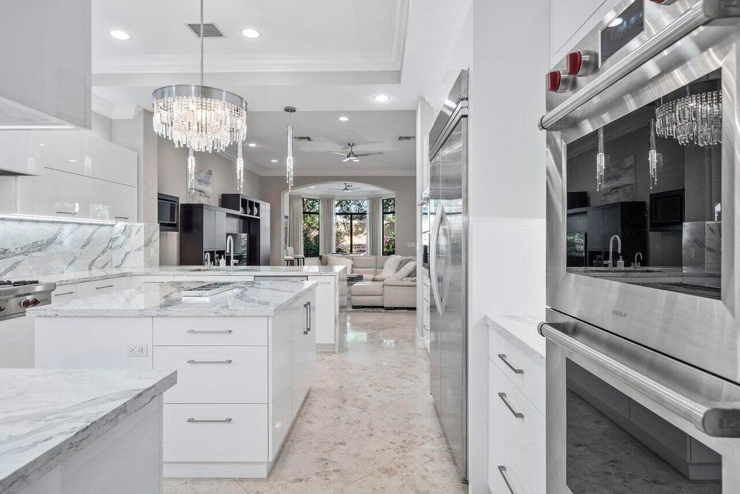 待售: $2,875,000 (6 贝兹, 5 浴室, 5935 平方英尺)