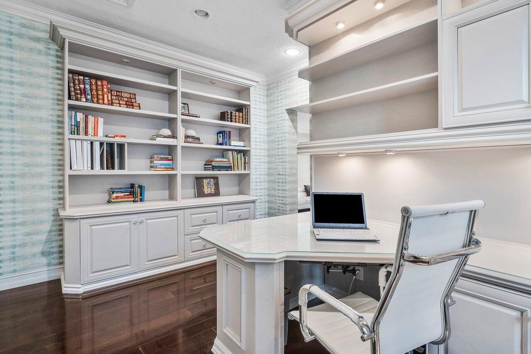 待售: $2,875,000 (6 贝兹, 5 浴室, 5935 平方英尺)