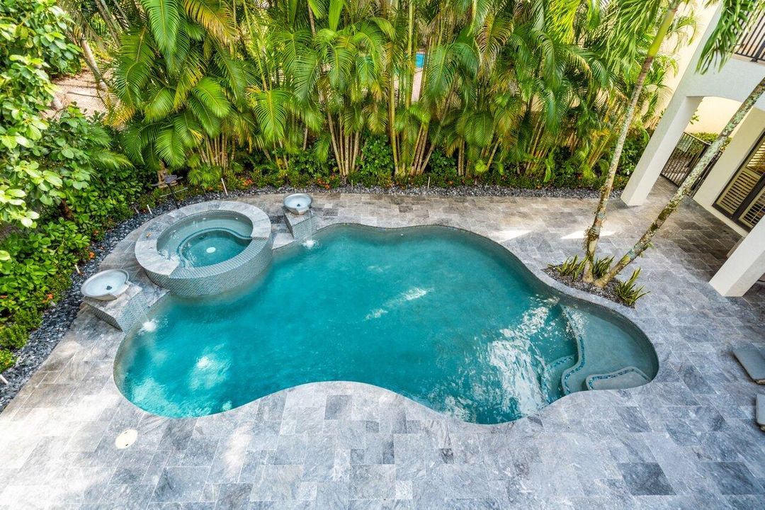 待售: $2,875,000 (6 贝兹, 5 浴室, 5935 平方英尺)