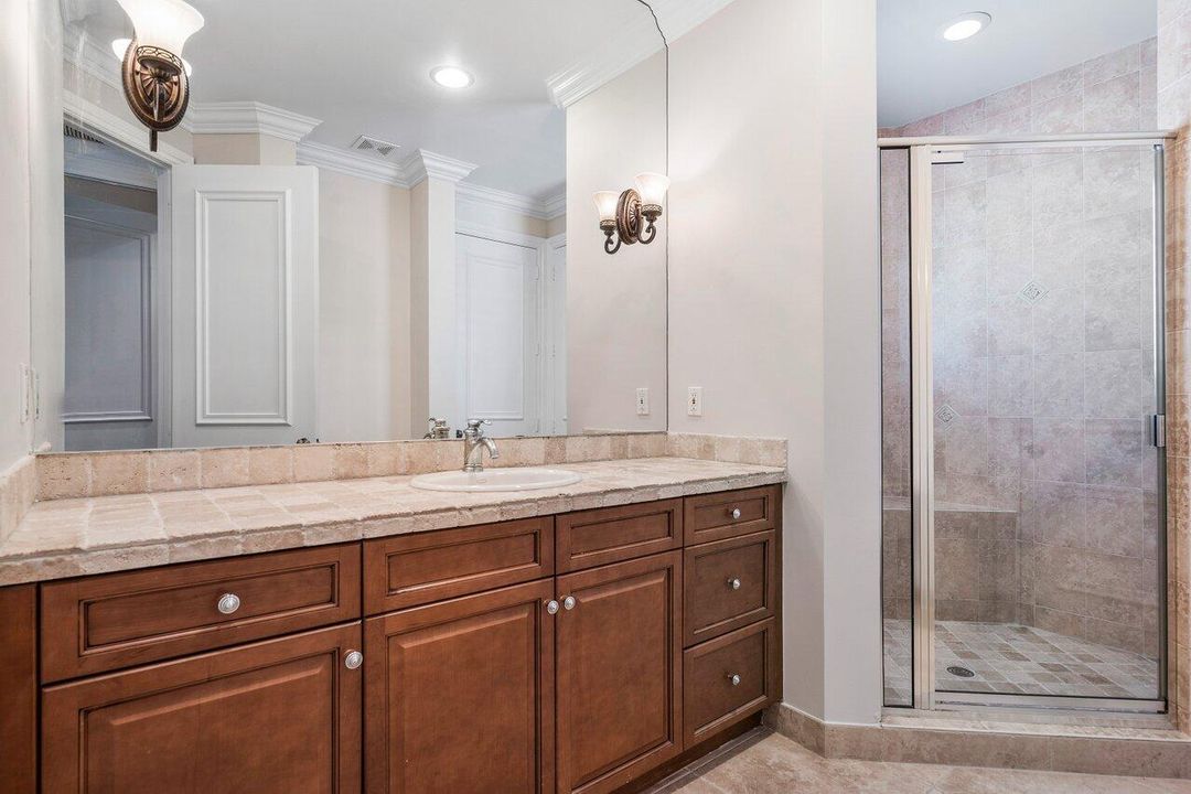 待售: $2,875,000 (6 贝兹, 5 浴室, 5935 平方英尺)