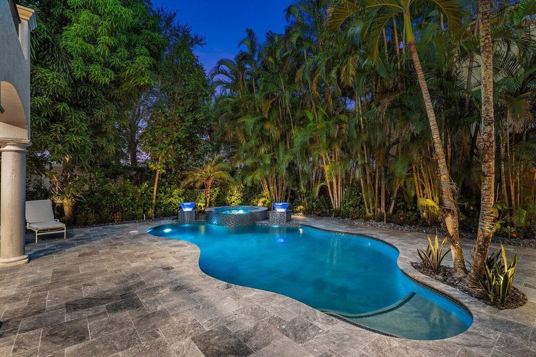 待售: $2,875,000 (6 贝兹, 5 浴室, 5935 平方英尺)