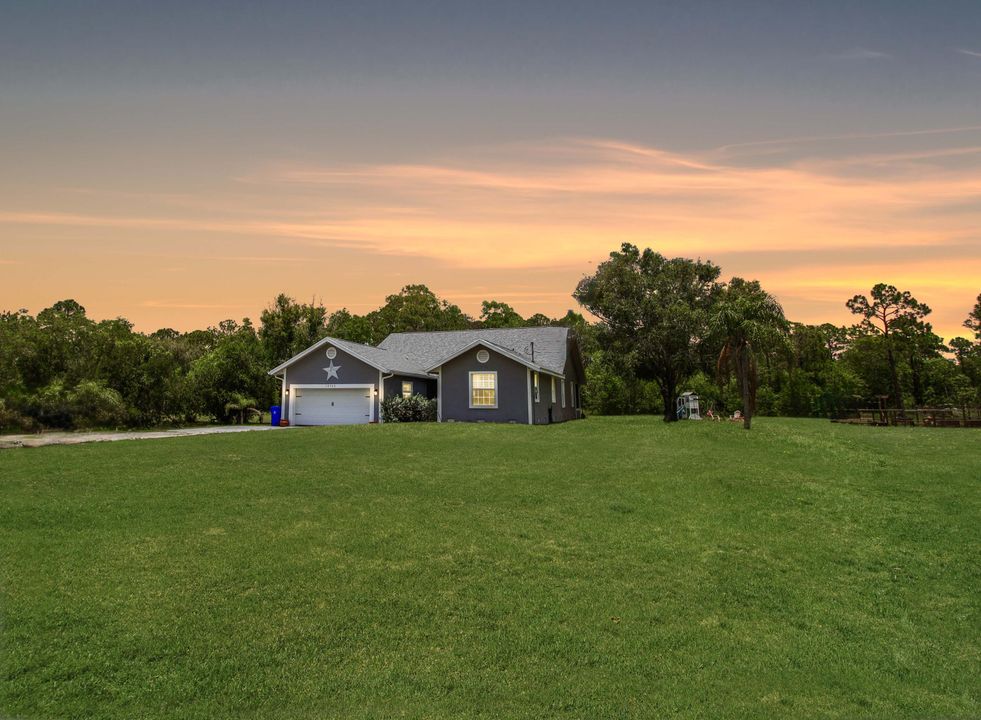 For Sale: $689,900 (4 beds, 2 baths, 2105 Square Feet)