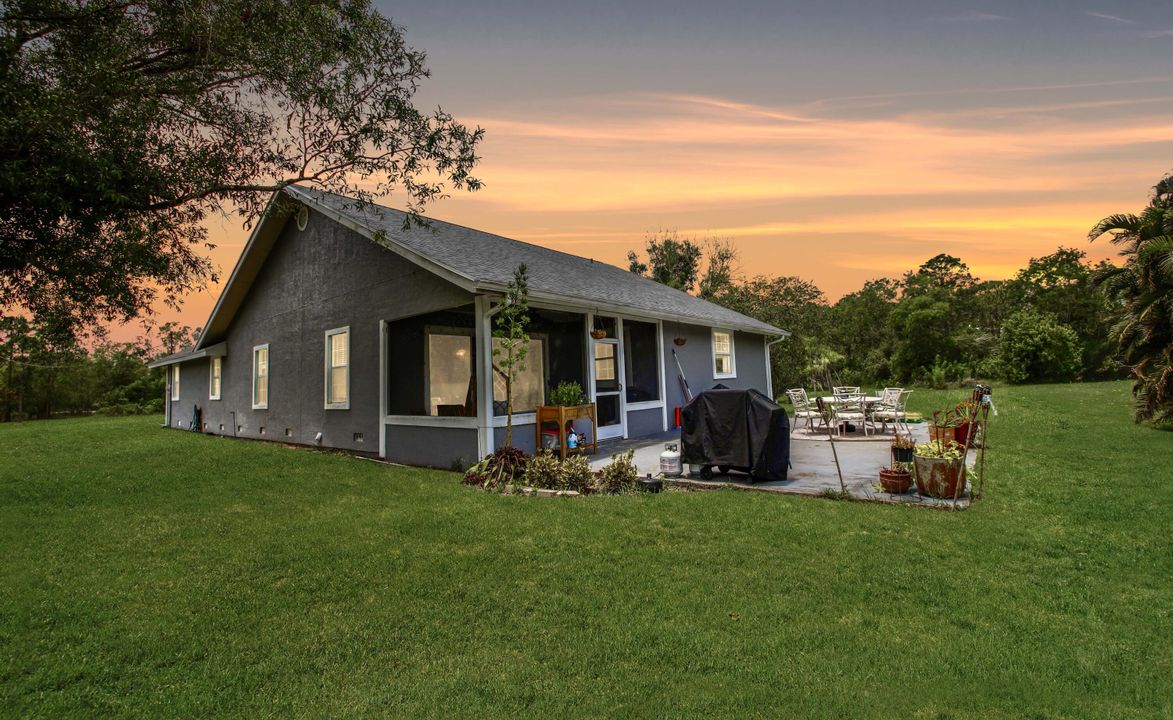 For Sale: $689,900 (4 beds, 2 baths, 2105 Square Feet)