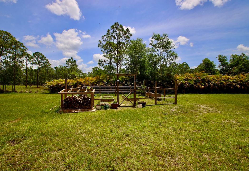 For Sale: $689,900 (4 beds, 2 baths, 2105 Square Feet)