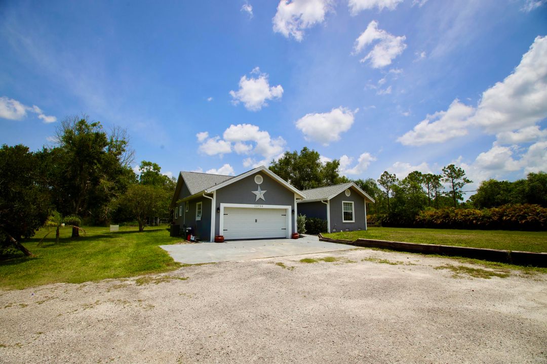 For Sale: $689,900 (4 beds, 2 baths, 2105 Square Feet)