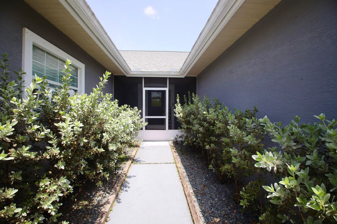 For Sale: $689,900 (4 beds, 2 baths, 2105 Square Feet)