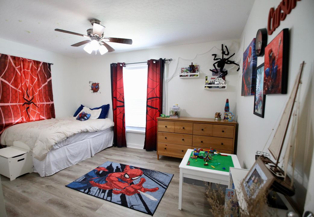 For Sale: $689,900 (4 beds, 2 baths, 2105 Square Feet)