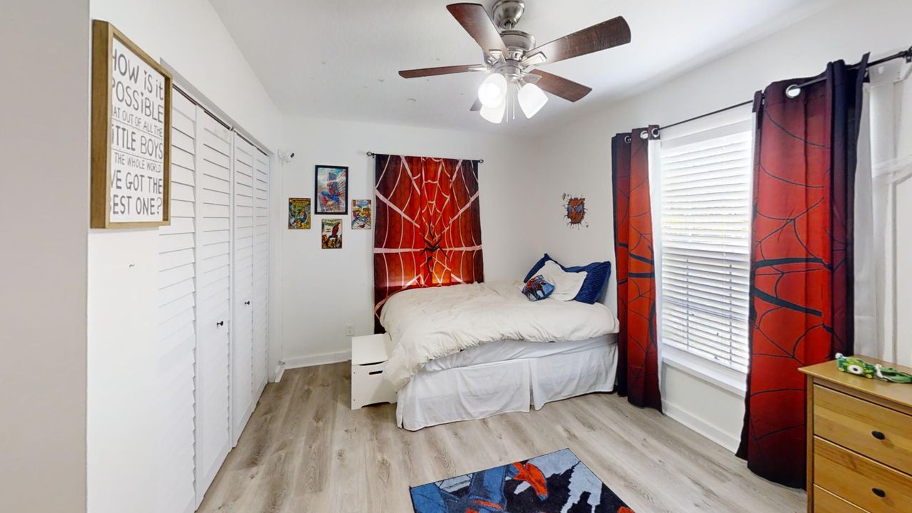 For Sale: $689,900 (4 beds, 2 baths, 2105 Square Feet)