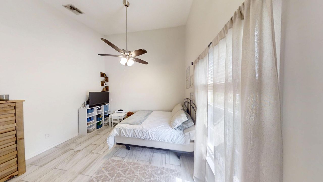 For Sale: $689,900 (4 beds, 2 baths, 2105 Square Feet)