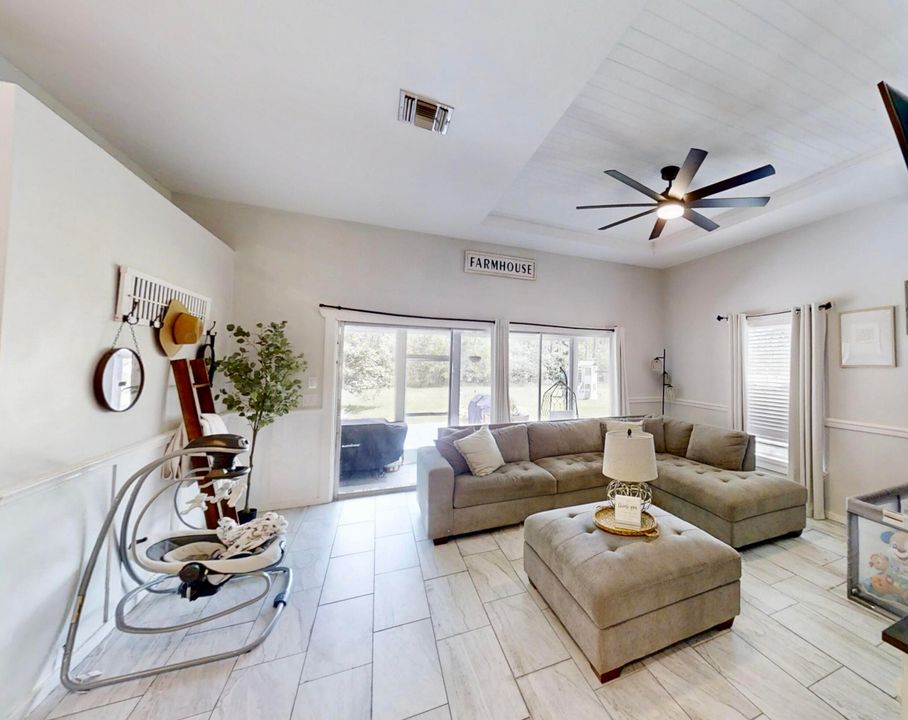 For Sale: $689,900 (4 beds, 2 baths, 2105 Square Feet)