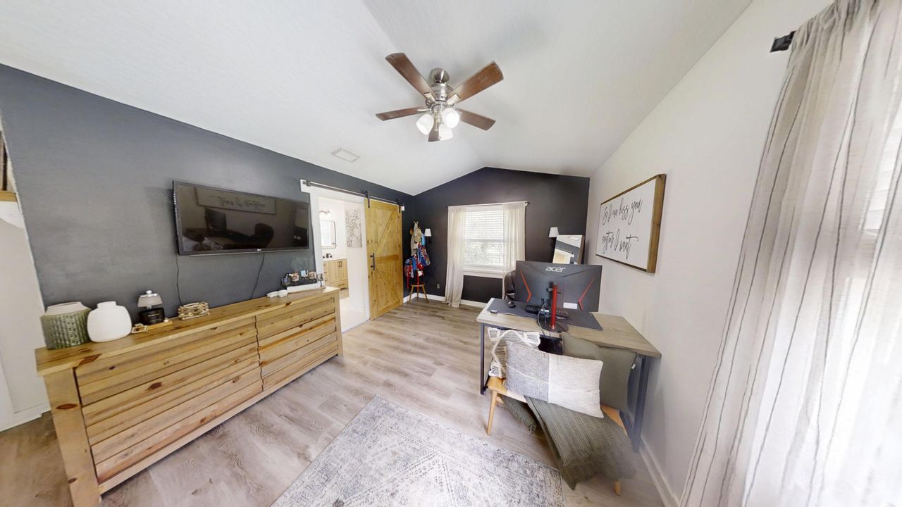 For Sale: $689,900 (4 beds, 2 baths, 2105 Square Feet)