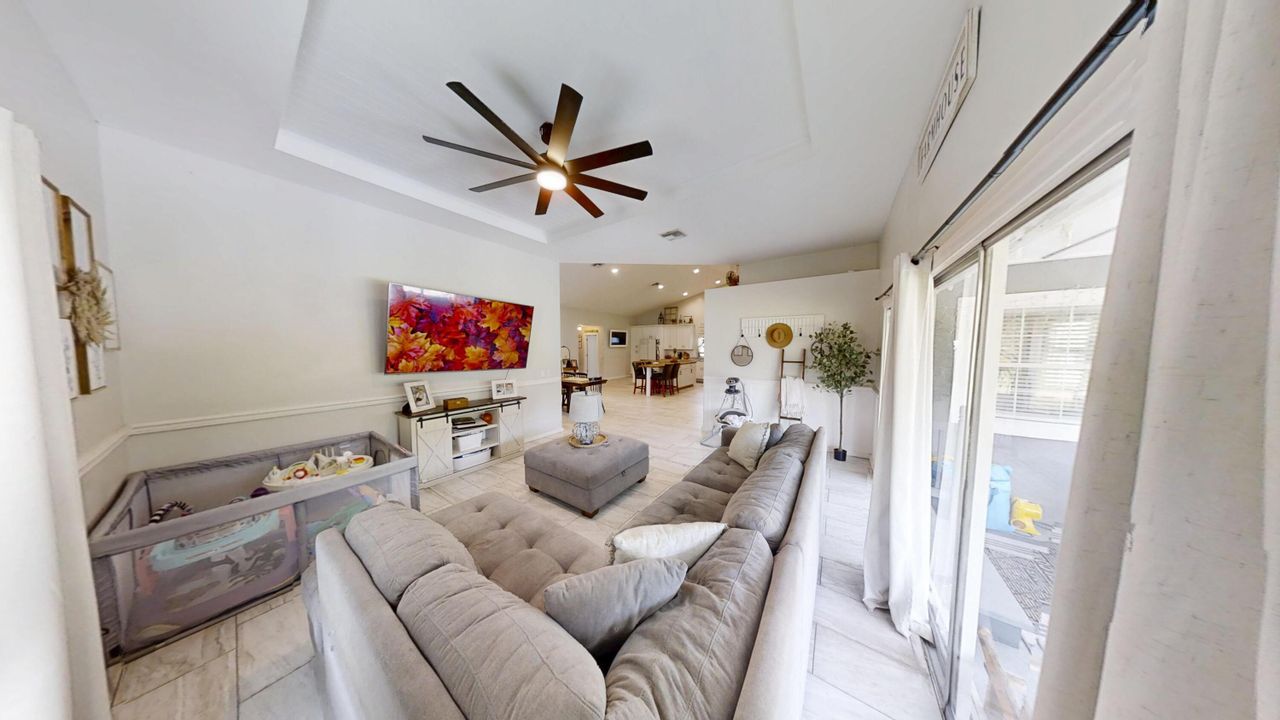 For Sale: $689,900 (4 beds, 2 baths, 2105 Square Feet)