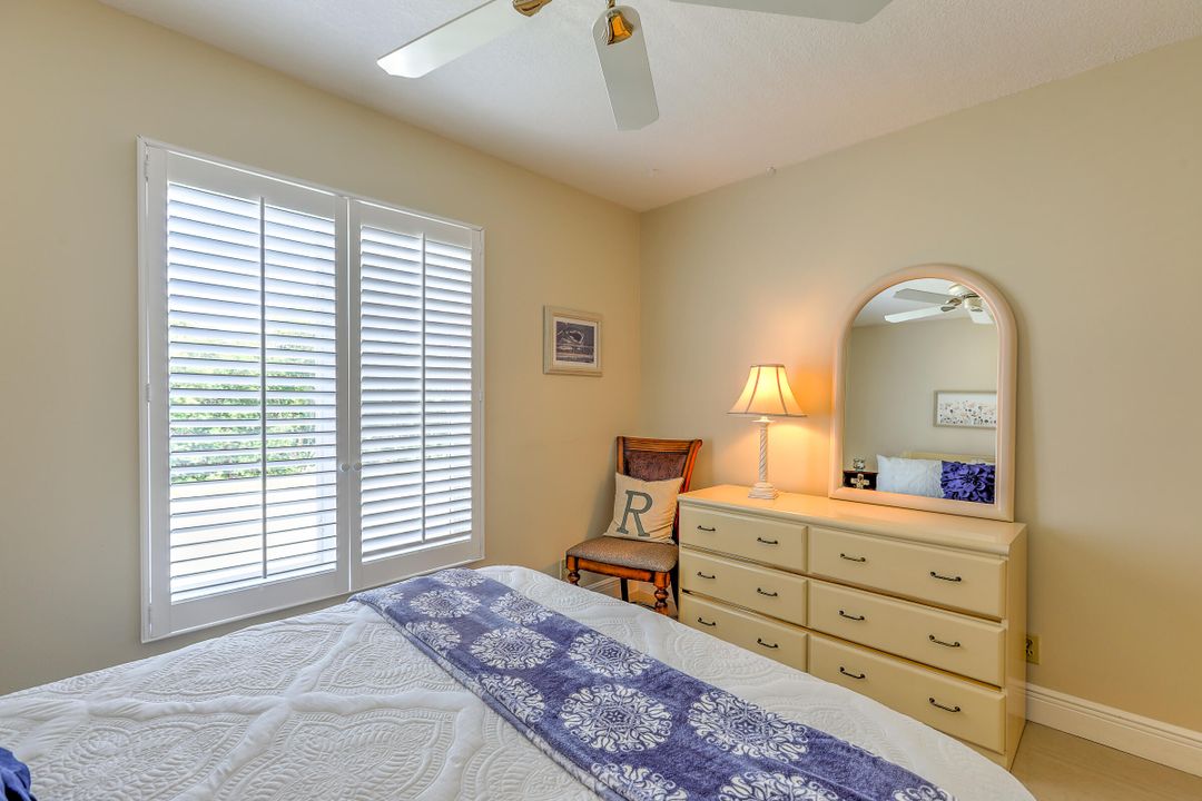 待售: $300,000 (2 贝兹, 2 浴室, 1090 平方英尺)