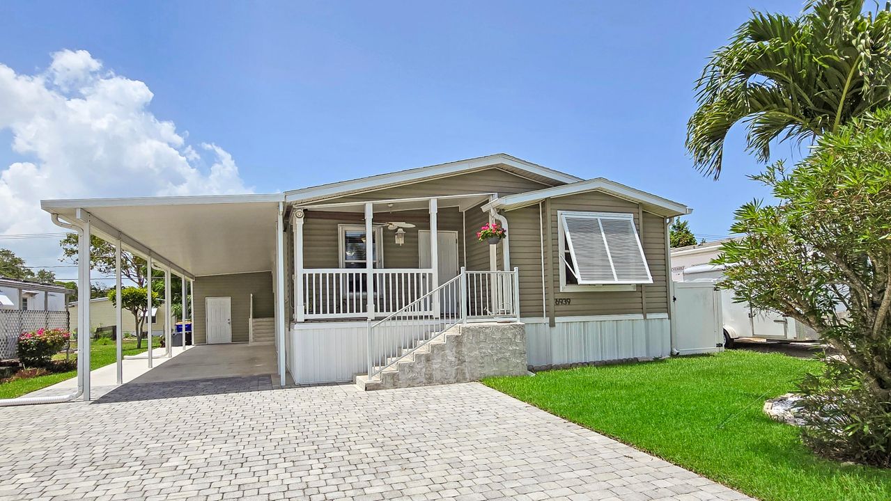 En Venta: $325,000 (3 camas, 2 baños, 1550 Pies cuadrados)