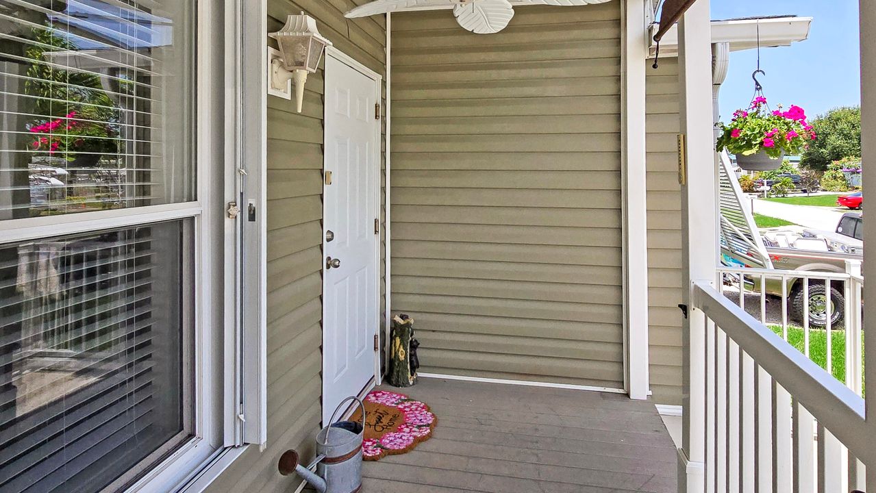 En Venta: $325,000 (3 camas, 2 baños, 1550 Pies cuadrados)