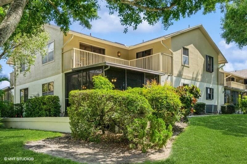 For Rent: $2,300 (2 beds, 2 baths, 1384 Square Feet)