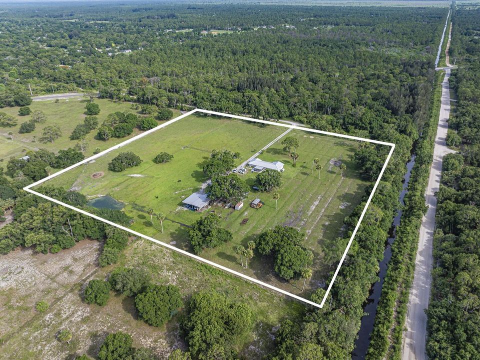 For Sale: $799,000 (3 beds, 2 baths, 1569 Square Feet)