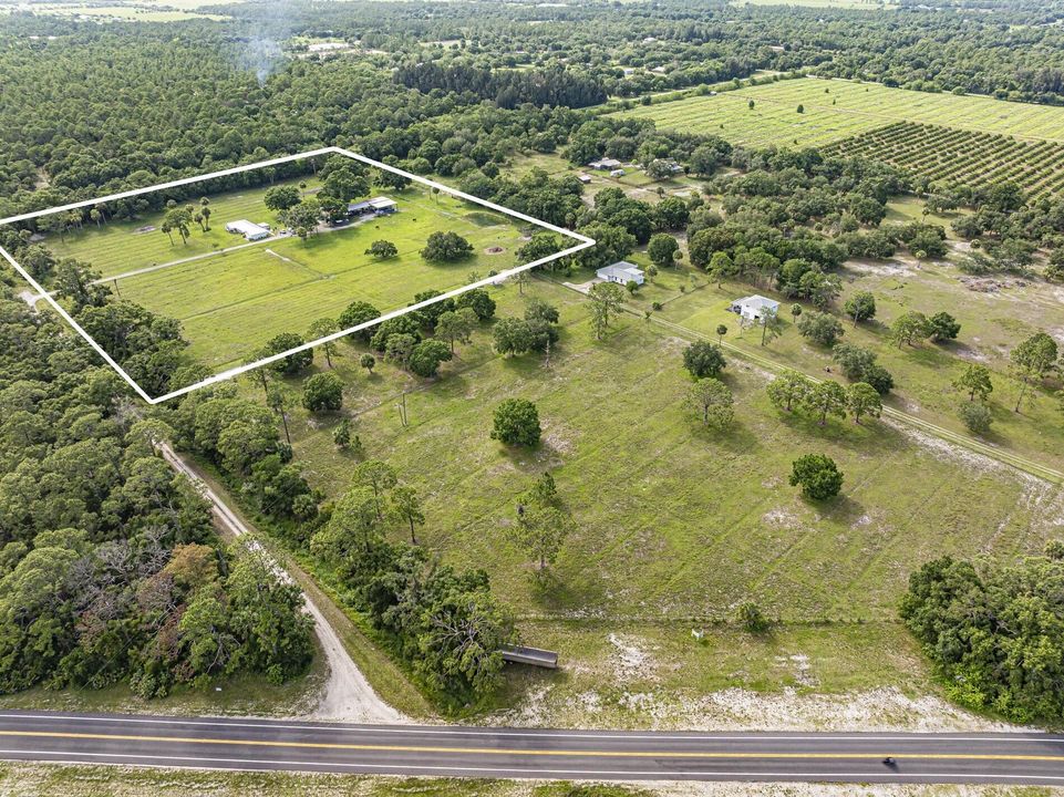 For Sale: $799,000 (3 beds, 2 baths, 1569 Square Feet)