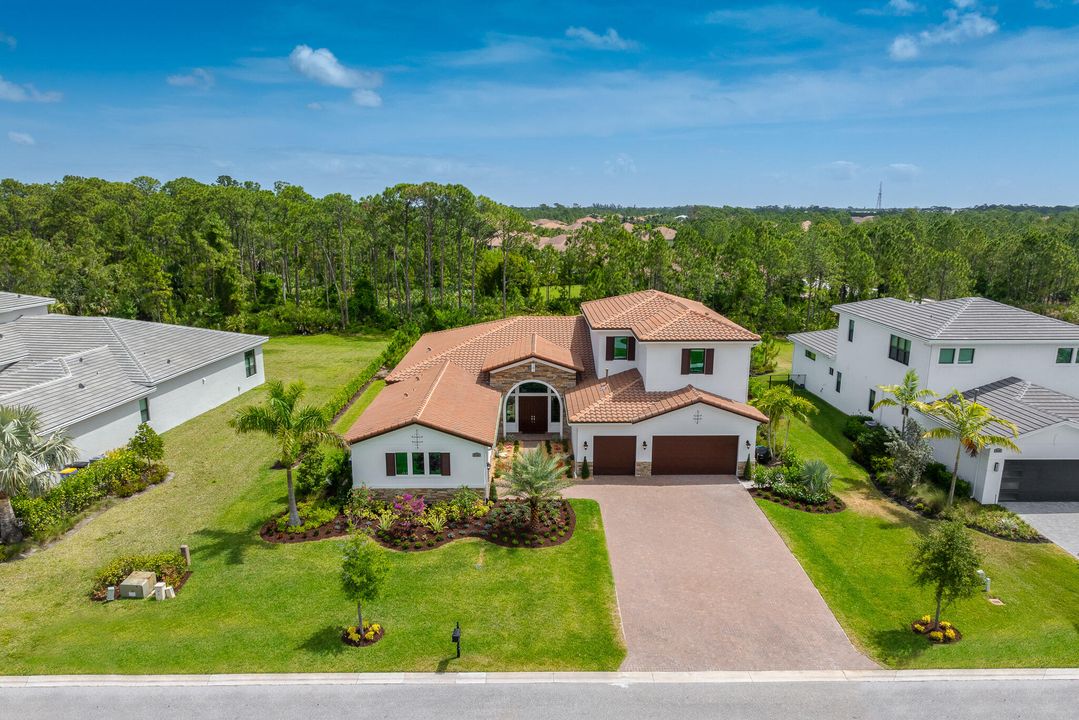 For Sale: $1,699,000 (6 beds, 6 baths, 5094 Square Feet)