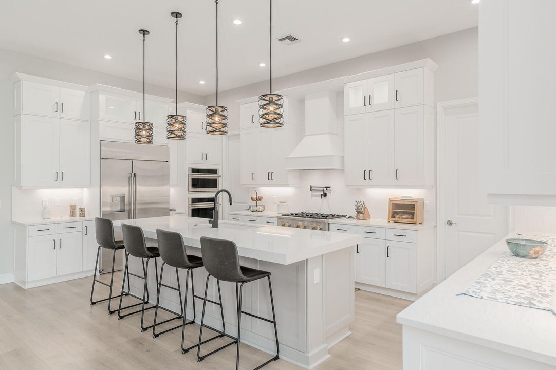 For Sale: $1,699,000 (6 beds, 6 baths, 5094 Square Feet)