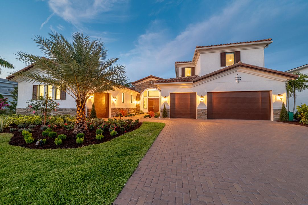 For Sale: $1,699,000 (6 beds, 6 baths, 5094 Square Feet)