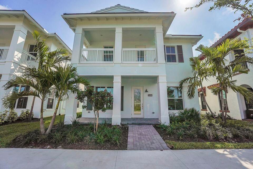 Active With Contract: $1,999,000 (4 beds, 4 baths, 3698 Square Feet)