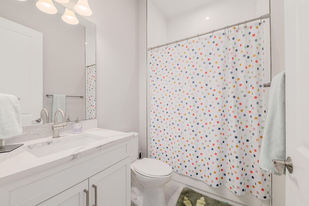 For Sale: $1,699,000 (6 beds, 6 baths, 5094 Square Feet)