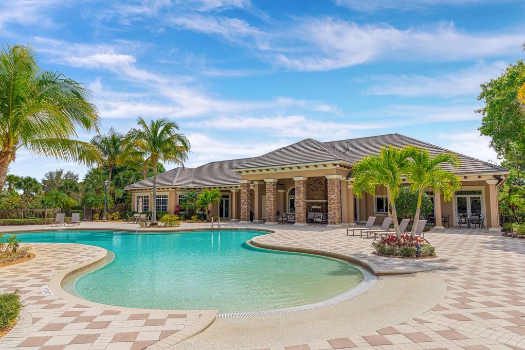 For Sale: $1,699,000 (6 beds, 6 baths, 5094 Square Feet)