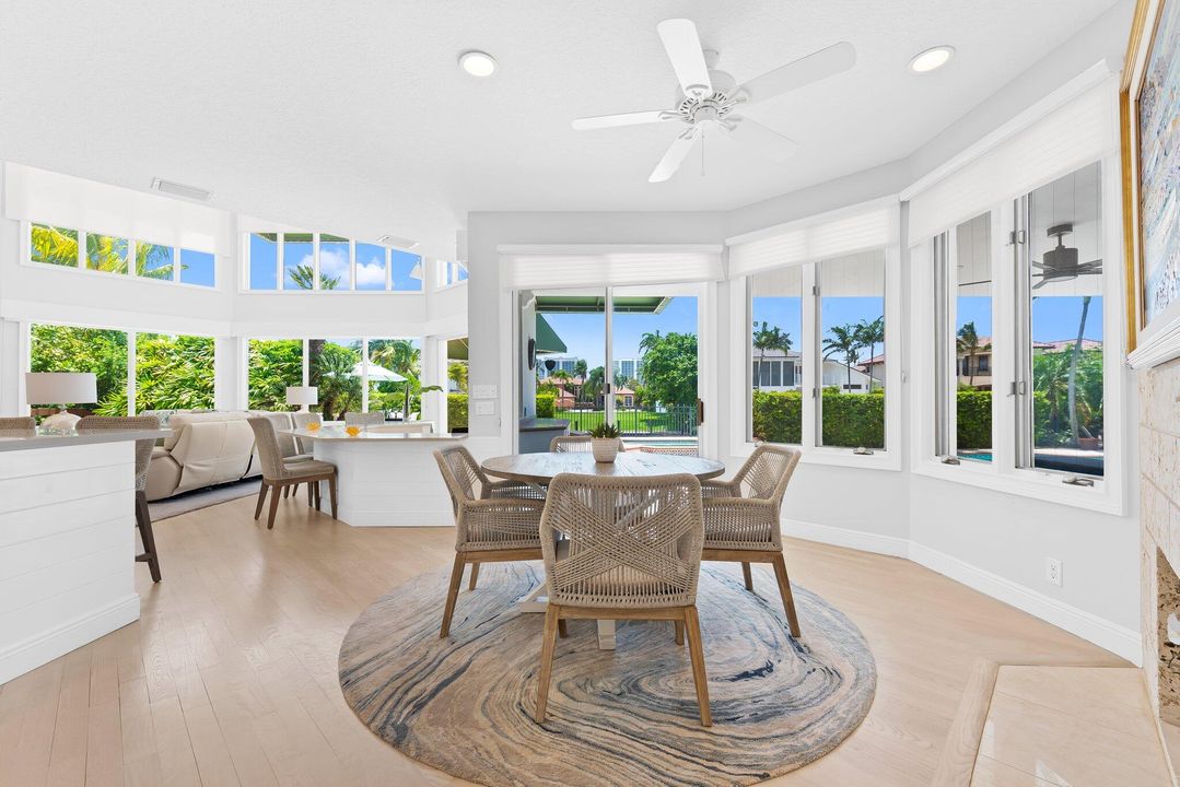 For Rent: $40,000 (6 beds, 3 baths, 6428 Square Feet)