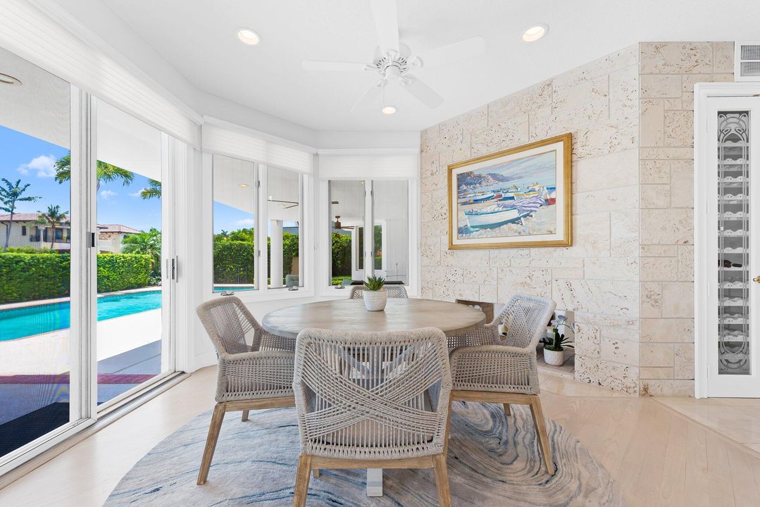 For Rent: $40,000 (6 beds, 3 baths, 6428 Square Feet)