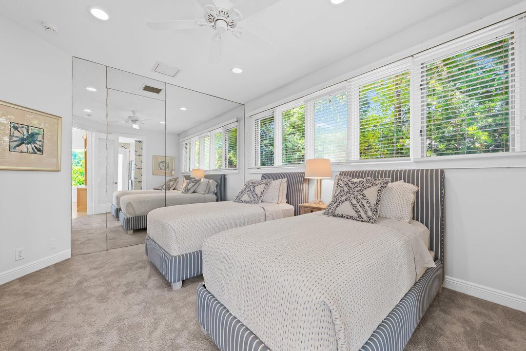 For Rent: $40,000 (6 beds, 3 baths, 6428 Square Feet)