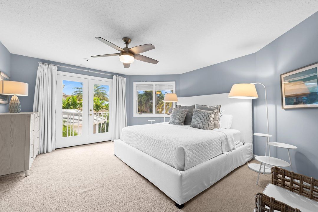 For Rent: $40,000 (6 beds, 3 baths, 6428 Square Feet)